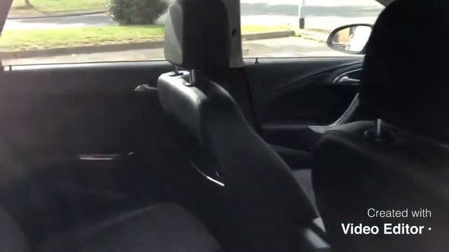 2011 Vauxhall Astra 2.0 CDTI Tech Line смотреть онлайн