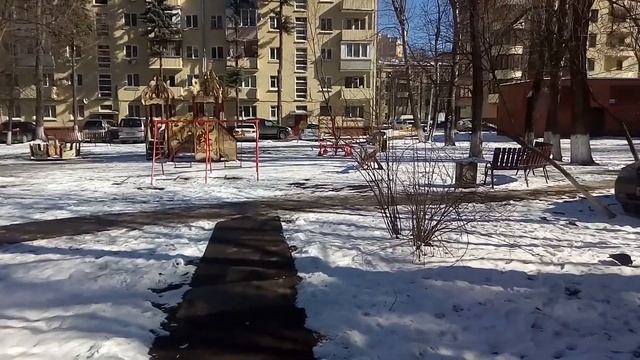Реутов . Парковка на детской площадке((" смотреть онлайн
