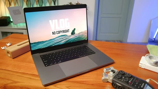 Đánh giá Macbook Pro 16 (M1 Pro) sau 1 tháng! смотреть онлайн