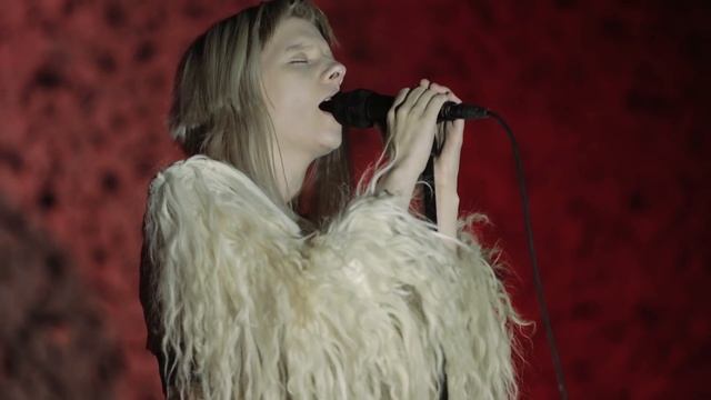 Wardruna and Aurora - Helvegen (Live) смотреть онлайн