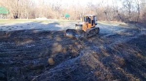 Роем пруд бульдозером Т170