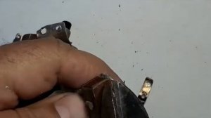 Разбор кнопок КМ1-1 . Три разных кнопки и разного года выпуска. В поисках серебра.