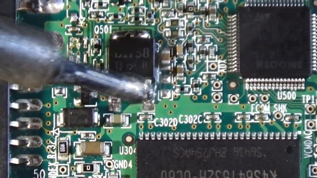 Как выпаять транзистор, ключ, силовую микросхему в корпусе SOT и TO263 одним паяльником без фена смотреть онлайн