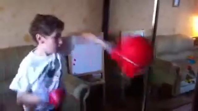 Street Fighter Stepan Подготовка к уличным боям без правил смотреть онлайн