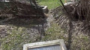 Как сделать самодельную деревянную форточку в крыше теплицы.