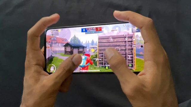 POCO F4 5G BGMI REVIEW | GAMING PERFORMANCE | BUY OR NOT 2022 смотреть онлайн
