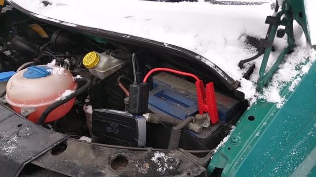 Pomocný start VW Transporter 1.9TDi při -10°C смотреть онлайн