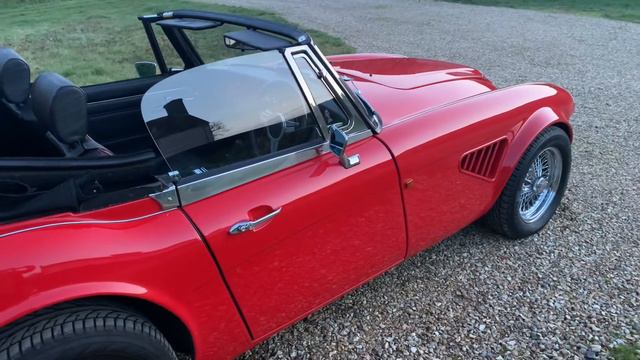 HMC MK1V, 1998. One of 183 made, 2 owners from new. 49k miles. In superb condition throughout. смотреть онлайн