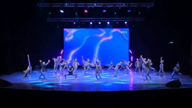 DANCE MONSTERS смотреть онлайн
