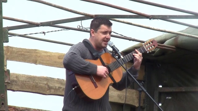 Концерт на передовой для ополченцев армии ДНР 29.04.2015