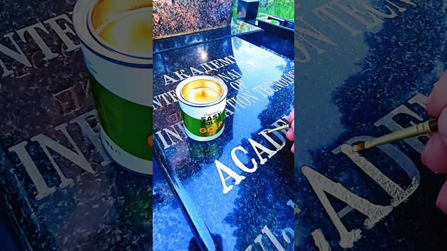 Восстановление надписи на памятнике, покраска текста, позолота и гравировка букв, даты, портрета