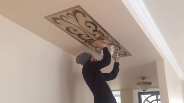 Крепление витража в пленочной технике к потолку смотреть онлайн