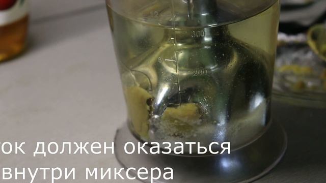Как сделать домашний майонез. Всего одно яйцо и немного масла, а получается вкуснятина смотреть онлайн