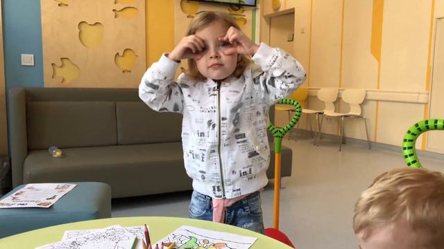 VLOG Children Nursery Rhymes for Children Toddlers and Babies Artem Funny Sister draws смотреть онлайн