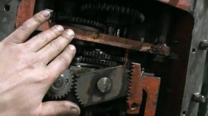 Как работает  смазка вертикально сверлильного станка 2Н125