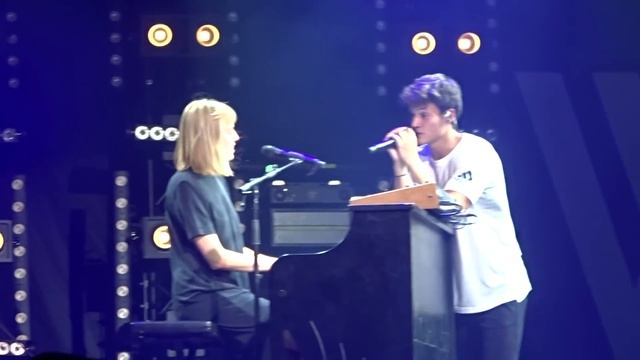 125. Wincent Weiss & Lea - Wohin willst du? Tollwood München 2018 смотреть онлайн