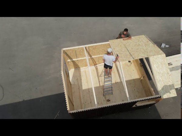 Монтаж ярмарочных домиков для Торгового Центра МЕГА