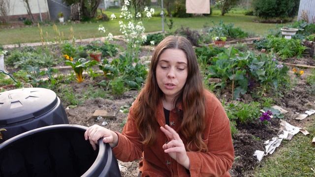 How to Start a Compost Bin ?? Simple Composting for Beginners смотреть онлайн