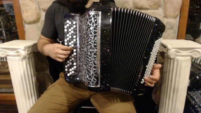 3997 - Black Starlight Cavagnolo Professional 8 Compact Chromatic Button Accordion LMMM 82 96 $7999 смотреть онлайн
