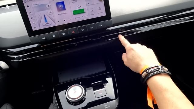 MG4 Electric (2023) | MINI-SUV elettrico da 30.000 euro. Ed è sempre full-optional... смотреть онлайн
