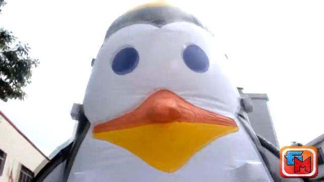 Надувной батут "Пингвин" размер 5*5*4 м от "БатутМастер" смотреть онлайн