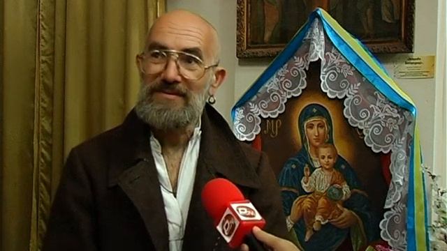 В Острозі мироточить ікона смотреть онлайн