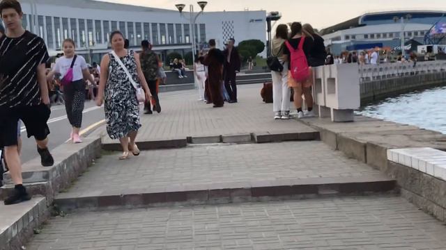 Minsk Belarus, около Дворца Спорта, набережная реки Свислочь