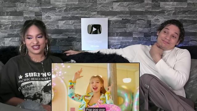 Waleska & Efra react to NAYEON "POP!" M/V REACTION! смотреть онлайн