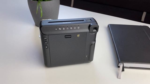 Fototalk Review: Fuji Instax Square 6 Sofortbildkamera смотреть онлайн