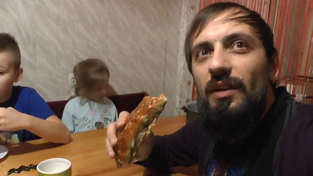 ВЛОГ: СОСИСКИ В ТЕСТЕ ДОМАШНИЕ + ВКУСНЫЙ КУРНИК КАК ПРИГОТОВИТЬ ДОМА #РЕЦЕПТ СЕМЕЙНЫЙ УЖИН УФА VLOG смотреть онлайн