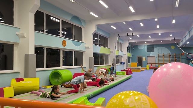День рождения Алисы 6 лет. Gym kids. 11.11.23 смотреть онлайн