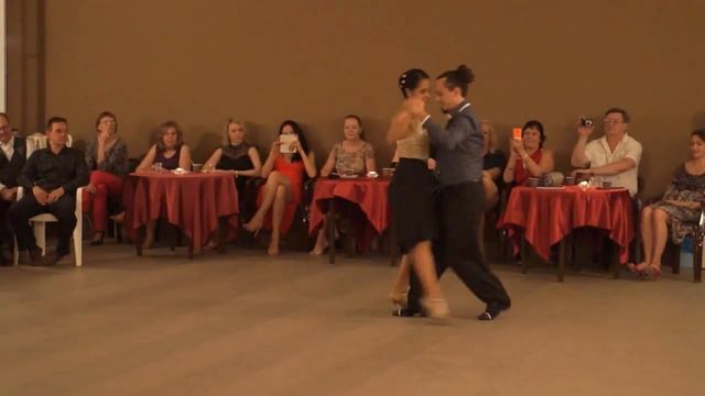 Juan Alba & Mariana Soler - 3(5) Невская милонга на Волге смотреть онлайн