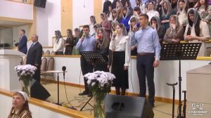 В тёмном саду Он видит тебя (Не целуй Христа) / Песня