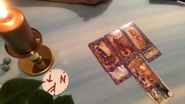 Ключ к новому знакомству ??❤️ Тайну раскроет таро | Чечки на Таро 43 смотреть онлайн