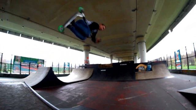 Chilli Scooters смотреть онлайн