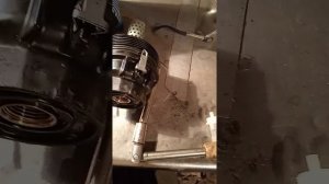 замена масляного фильтра Toyota Land Cruiser 200