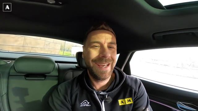 Audi E TRON S Sportback | Diciamo che si fa notare... (503 CV, 370 Km autonomia) смотреть онлайн