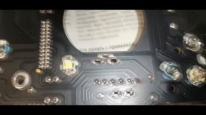 Возможная неисправность с тахометром Audi 80 B3. Решилось пропайкой контактов.