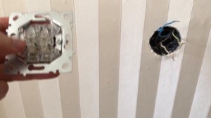 КАК ПОДКЛЮЧИТЬ ДВОЙНОЙ ВЫКЛЮЧАТЕЛЬ