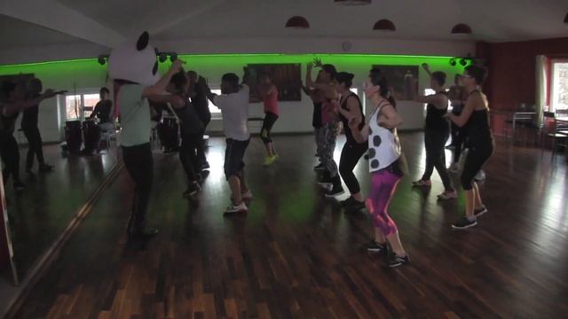 Salsa-Bachata-Kurse in Leipzig смотреть онлайн
