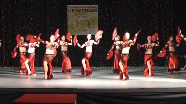 Формейшен шоу с веерами смотреть онлайн