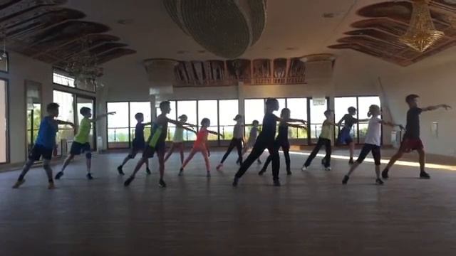 Группа Вероники Дайнеко танцы Петр Гуменник. Михаил Полянский, Алена Супьян и др. смотреть онлайн