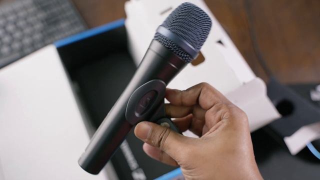 Sennheiser E 945 Microphone Hands-On смотреть онлайн
