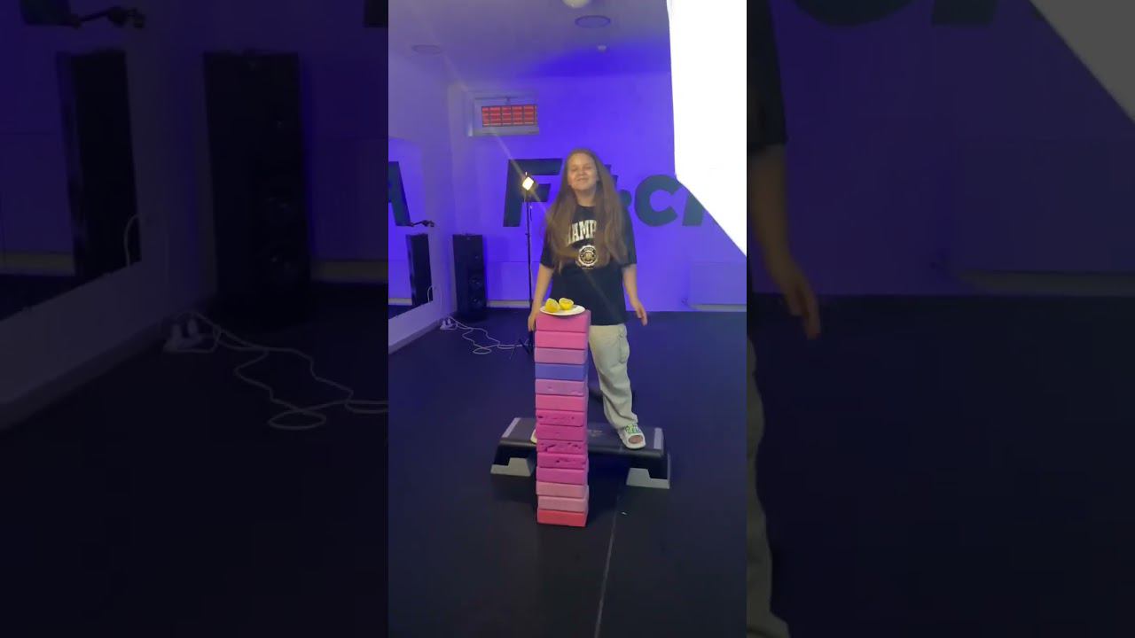 Backstage смотреть онлайн