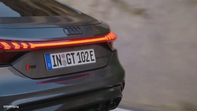 Audi RS e-tron GT 2022 - Taycan's brother is better смотреть онлайн