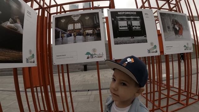Что посмотреть в Москве с ребёнком и со сломанной ногой ? смотреть онлайн