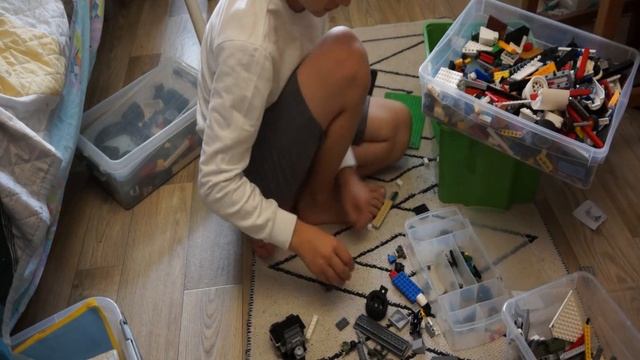 Самая простая сборка робота из лего сити. смотреть онлайн