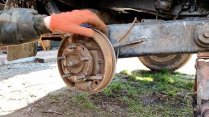 Замена тормозных цилиндров ЛУАЗ 969 .