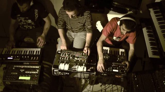 Shock-HRz - photoSYNTHesis [Elektron, Arturia, Korg, Roland, Akai & Yamaha Live Set] смотреть онлайн