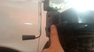 Самодельный стенд для разборки передних стоек.